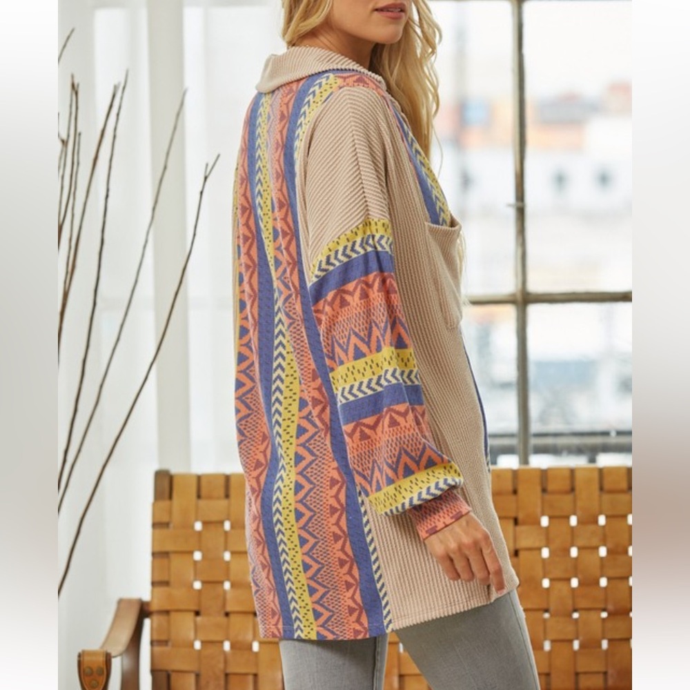 Colorful Patterned Button-Up Women Top - Picture 3 of 4